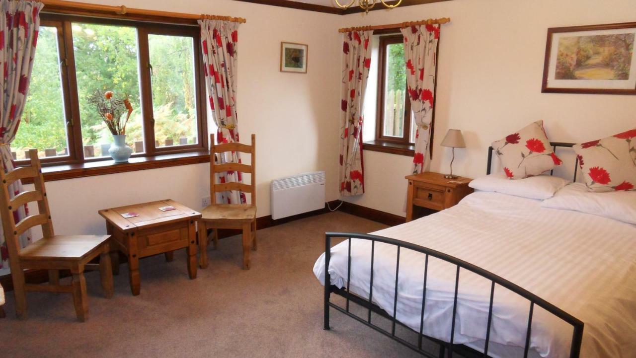 Meadowside Cottages Balavil Екстериор снимка